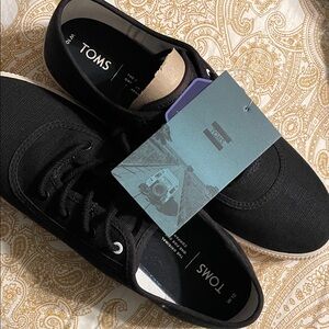 NWT!!! Women’s Carmel Toms Sneakers